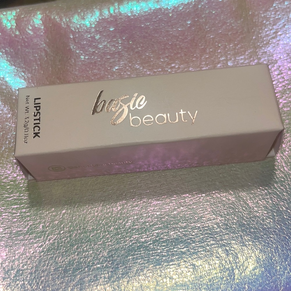 Basie Beauty Lip Stick Fall4U color